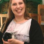 Tierschützerin Sabrina Sengelmann bietet Obdach für Meerschweinchen